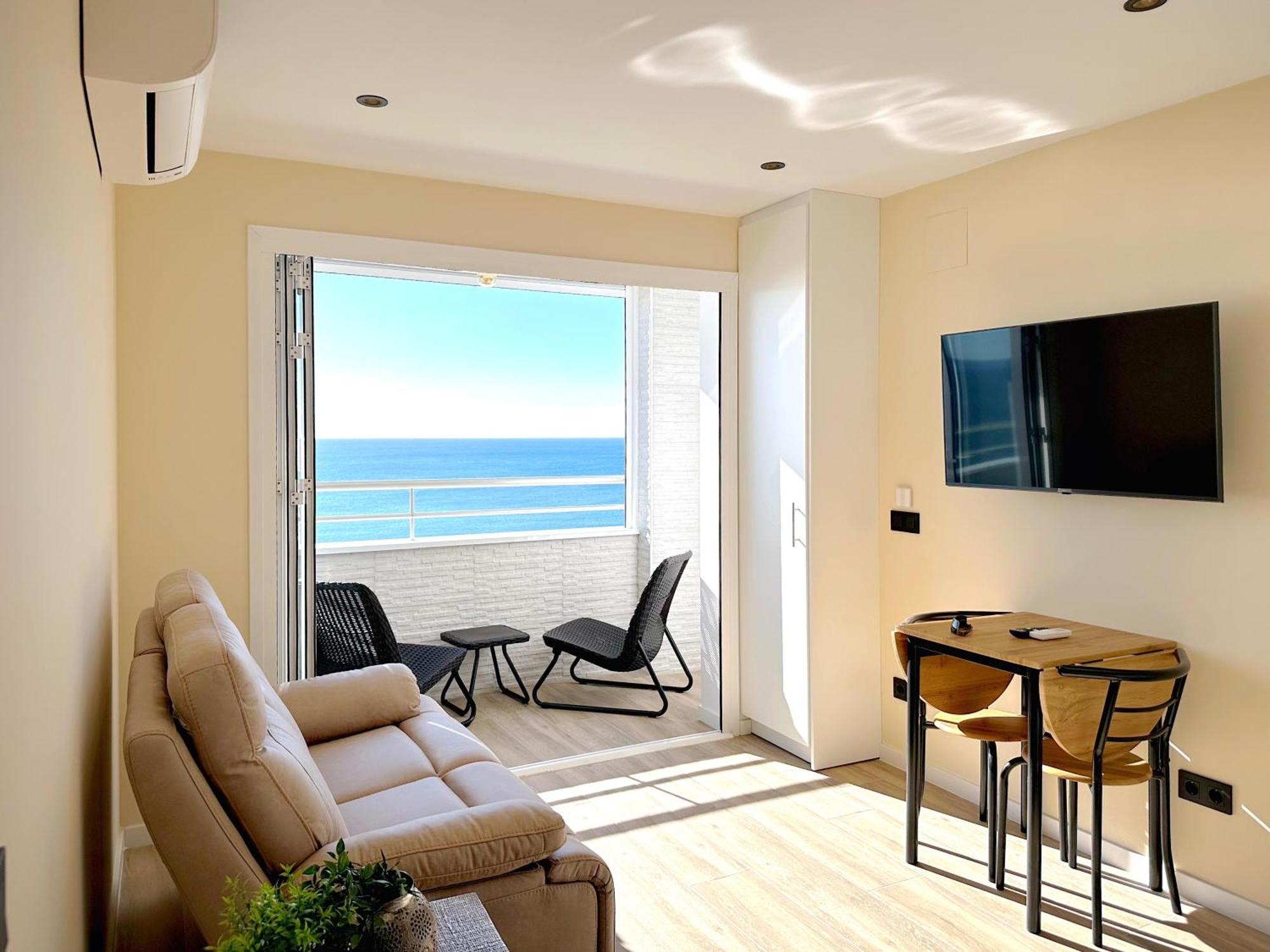 Penthouse On The Beach Емпуріабрава Екстер'єр фото
